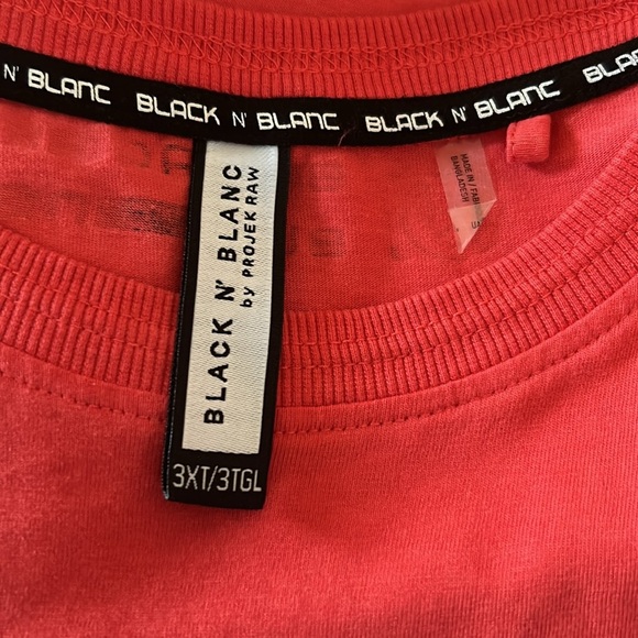 Bold Graphic Tee, Size 3X - Stand Out Style! - Picture 2 of 11